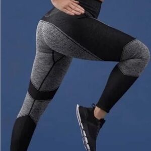 Third Love seamless compression leggings size small